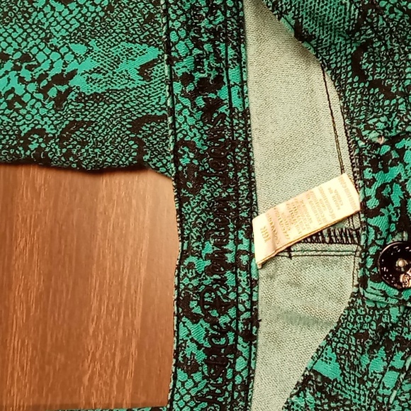 Justice Green "Snake Print" Jeans Size 16R Junior - Picture 4 of 5